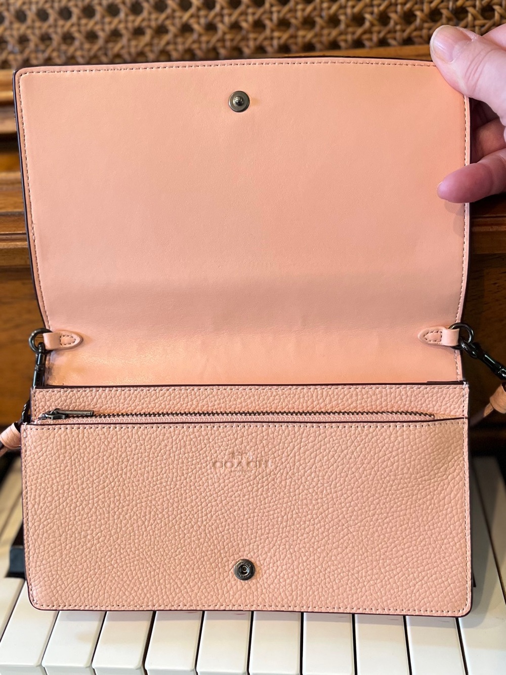 Coach Hayden Foldover Crossbody bag Peach Pebbled Leather Gunmetal Hardware EUC - Picture 4 of 10
